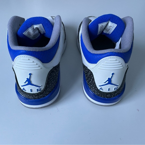 Shoes - Picture 2 of 5